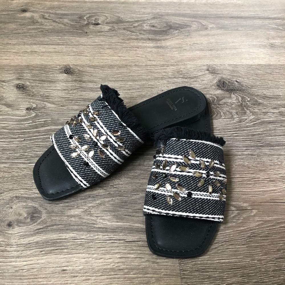 New Simply Vera Vera Wang Women’s Sandals. - Picture 2 of 6